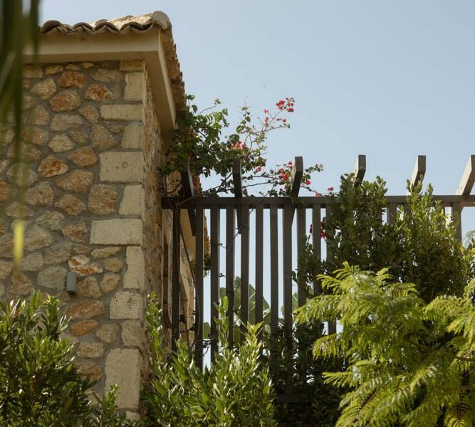 gardens of fzeen retreat in Kefalonia