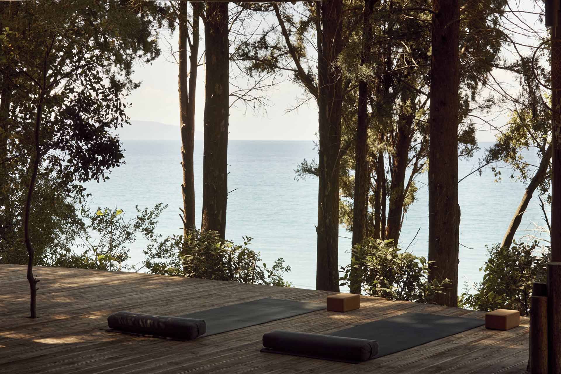 yoga mattresses with sea view